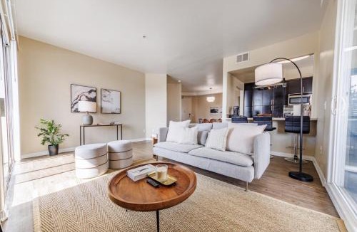 Del Rey Apartment | Spacious 3-Bedroom 3BTH Apt in Marina Del Rey! Pool, Hot Tub
