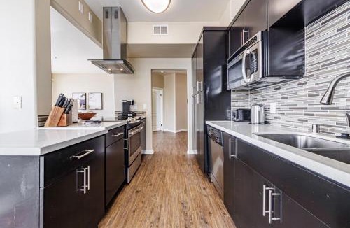 Del Rey Apartment | Spacious 3-Bedroom 3BTH Apt in Marina Del Rey! Pool, Hot Tub