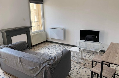 Longwy Apartment | Spacious 3-bedroom apartment 5 minutes walk to Longwy train station