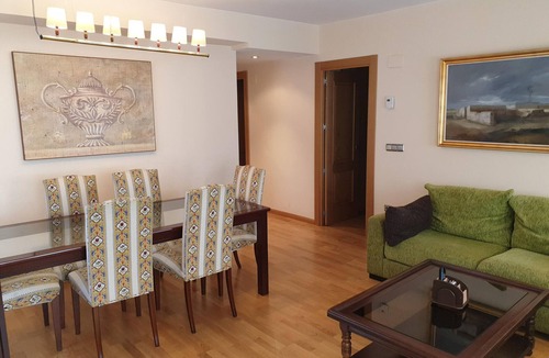 Jaca Apartment | Spacious 3-Bedroom Apartment in Central Jaca with Parking and Modern Amenities