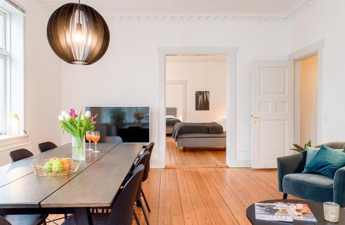 Midtbyen Apartment | Spacious 3-bedroom apartment in the heart of Århus