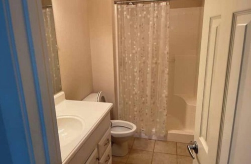Kilgore House | Spacious 3 bedroom barndominium at the Speedwaynn