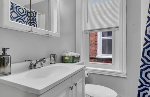 Norristown House | Spacious 3 Bedroom Getaway