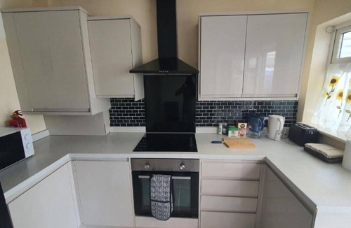 Birmingham House | Spacious 3-bedroom home