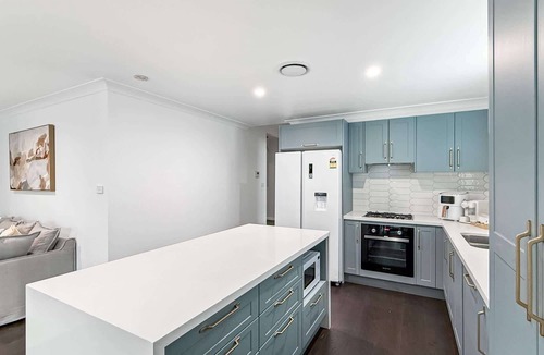 Mayfield House | Spacious 3-Bedroom Home with Private Pool & BBQ