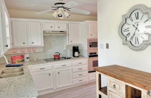 West Arlington House | Spacious 3-Bedroom Home Mins from AT&T Stadium