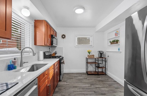 Rockville House | Spacious 3 Bedroom House in Rockville nr Center