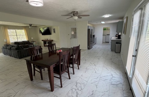 Voth House | Spacious 3 bedroom home in Vidor