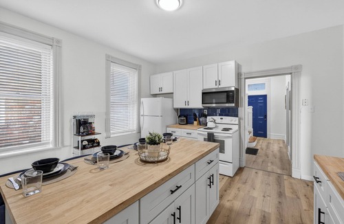 St. Louis House | Spacious 3-bedroom house with AC in pleasant St. Louis