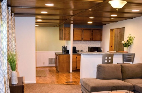 Fairlawn House | Spacious 3 Bedroom / Near VT and Radford / Private Yard