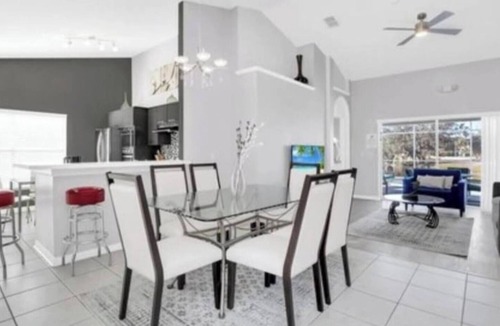 Bridgewater Crossing House | Spacious 3 bedroom pool home
