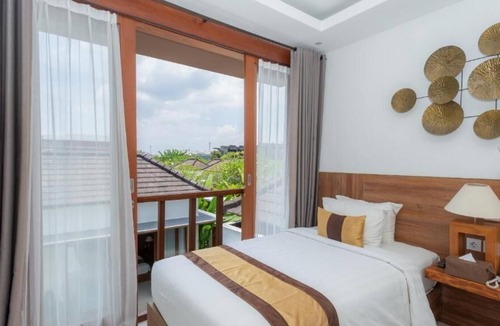Sunset Road Villa | Spacious 3 Bedroom Private Pool Villa in Legian