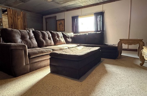 Flemington Cabin | Spacious 3 bedroom rustic lodge by Pomme de Terre Lake