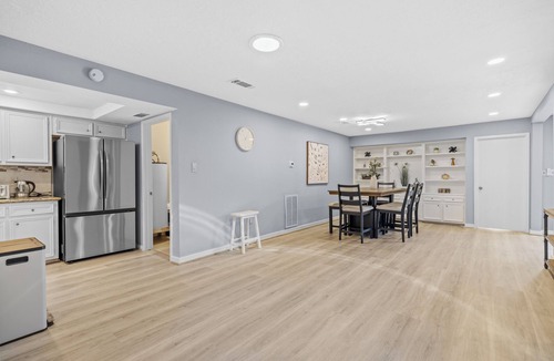 Briarforest House | Spacious 3-bedroom townhome in peaceful Houston with BBQ in Backyard