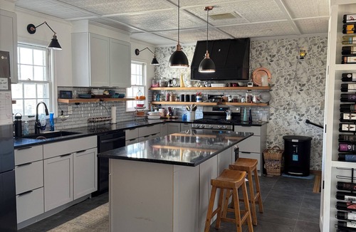 Kansas City House | Spacious 3-bedroom home in Kansas City with pool on private large lot.