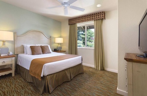 Round Hill Village Condo | Spacious 3-bedroom condo in terrific Zephyr Cove with fire place