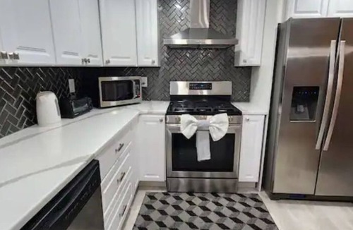 Marlborough House | Spacious 3-BR Colonial Home, Free Parking n