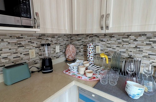 Churchill Meadows House | Spacious 3 Br House | Cozy I Quiet I Safe | Pet Friendly I NEAR Toronto