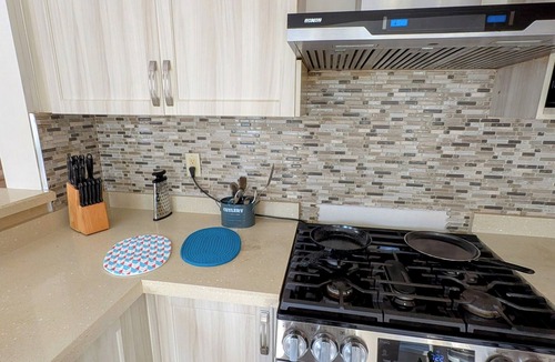 Churchill Meadows House | Spacious 3 Br House | Cozy I Quiet I Safe | Pet Friendly I NEAR Toronto