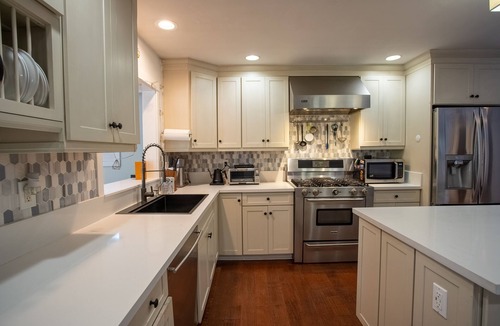 Del Rey House | Spacious 3 BR Westside Beach Villa @ Marina del Rey