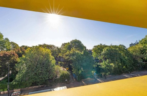 Lambeth Apartment | Spacious 3 Double Bed with Roof Terrace