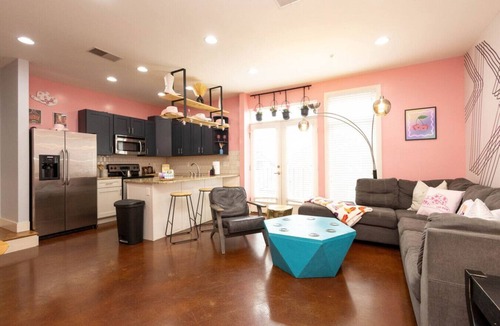 West End Condo | Spacious 3-Floor Condo | Free Covered Parking | Walk to Vanderbilt & West End