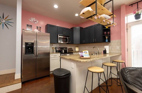 West End Condo | Spacious 3-Floor Condo | Free Covered Parking | Walk to Vanderbilt & West End