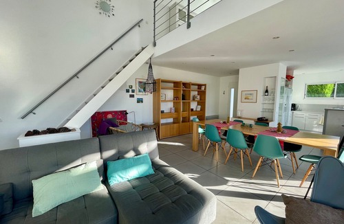 Bretignolles-sur-Mer House | Spacious 3-bed home with garden, near center, parking, WIFI