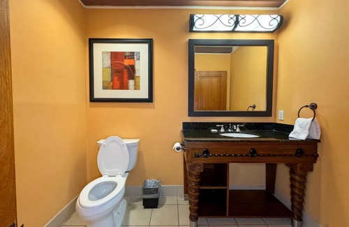 Western Division Hotel | Spacious 3 King Suite with Pools, Grill & Bar Near Laredo Dining & Shops
