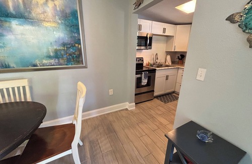 Bonita Shores Cottage | Spacious 3 Rooms 1.5 Mi 2 Beach On Gulf Access River W/Dock Close 2 Everything