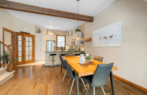 Mont-Tremblant House | Spacious 3-Story Golfside Townhouse with Pool Access – Aiglon 1614
