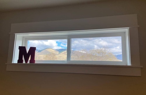 Rose Park House | Spacious, 3 story townhome with Mountain Views!