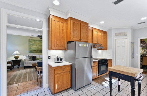 Saint Simons Heights House | Spacious 3 bed/2.5 bath Home - 1.8 miles to Beach!