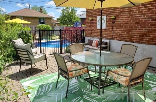 Etobicoke House | Spacious 3BD Bungalow with Heated Pool