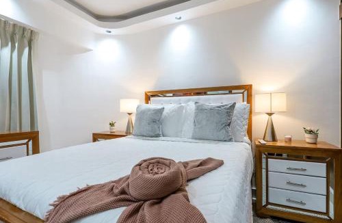 Evaristo Morales Apartment | Spacious, 3BD City Center Apt