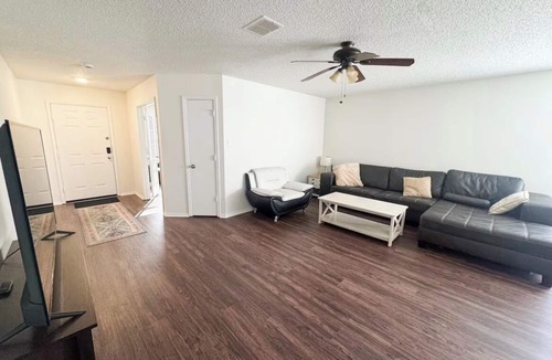 Mesquite House | Spacious 3bed 2bath with game room