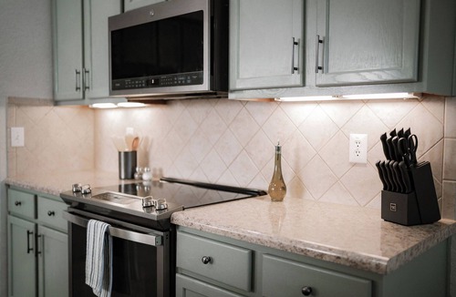 Wetmore House | Spacious 3br/2.5ba Home Utsa/SixFlags/La Cantera/Short Drive to Downtown SA