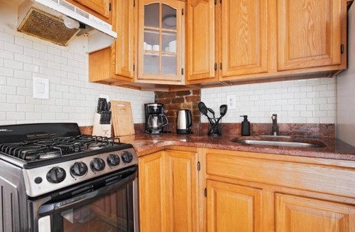 East Harlem Apartment | Spacious 3BR 2BA Apartment in NYC!