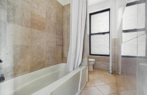 East Harlem Apartment | Spacious 3BR 2BA Apartment in NYC!