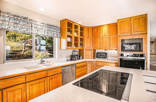 Port Ludlow House | Spacious 3BR/3BA with Spectacular Water Views