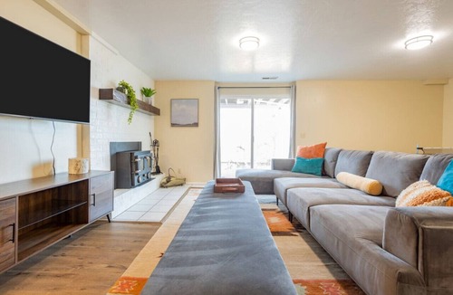 North Salt Lake Apartment | Spacious 3BR Basement Apt | Airport, Work, Ski