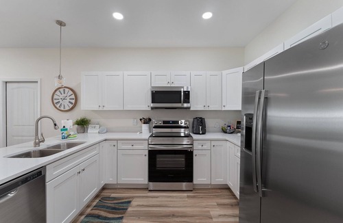 Ono Island House | Spacious 3BR Fenced Yard Pet Friendly Johnson Beach NAS