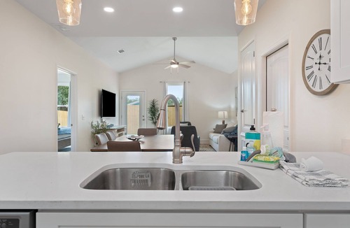 Ono Island House | Spacious 3BR Fenced Yard Pet Friendly Johnson Beach NAS