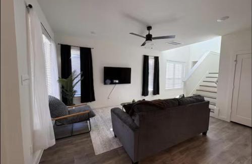 Barrett Villa | Spacious 3BR Gated Duplex with Resort Amenities