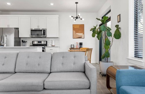 Windsor Park House | Spacious 3BR Gem in Sought-After Austin Locale!