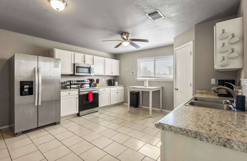San Antonio House | Spacious 3BR Getaway, Near Downtown & Ft Sam