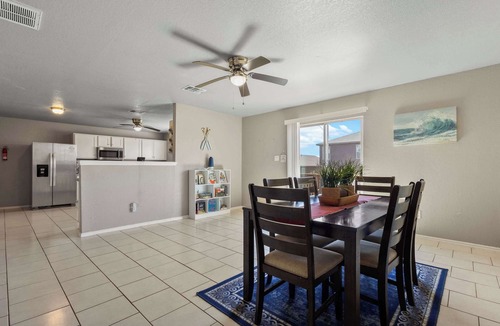 San Antonio House | Spacious 3BR Getaway, Near Downtown & Ft Sam