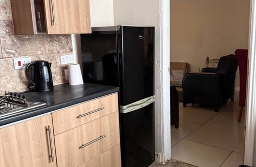 Tilbury House | Spacious 3BR Haven in Tilbury with Free Parking