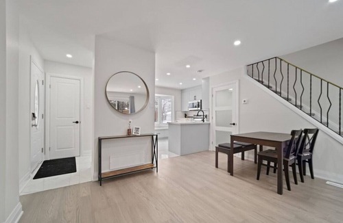 Rosemount House | Spacious 3BR Home in Kitchener