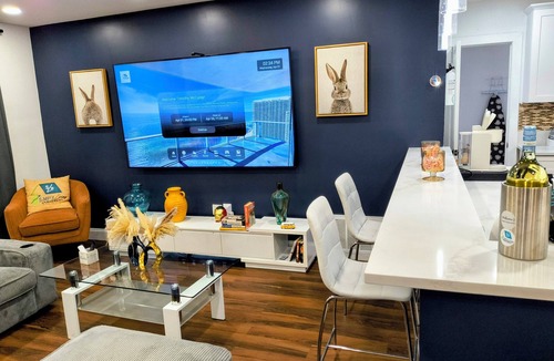Miramar House | Spacious 3BR Home w/Arcade & Big TV